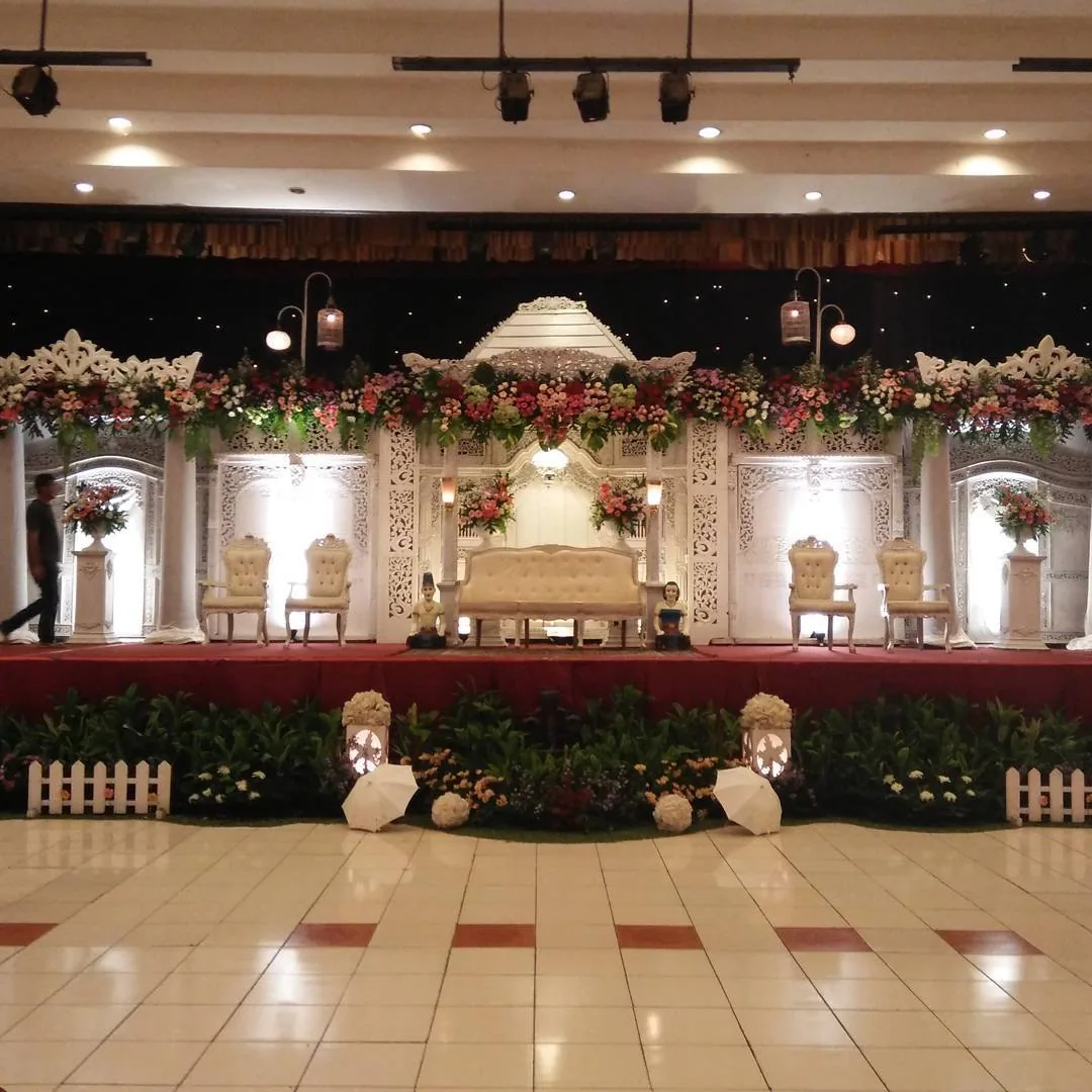 Aula Sarbini Wiladatika - Foto 1