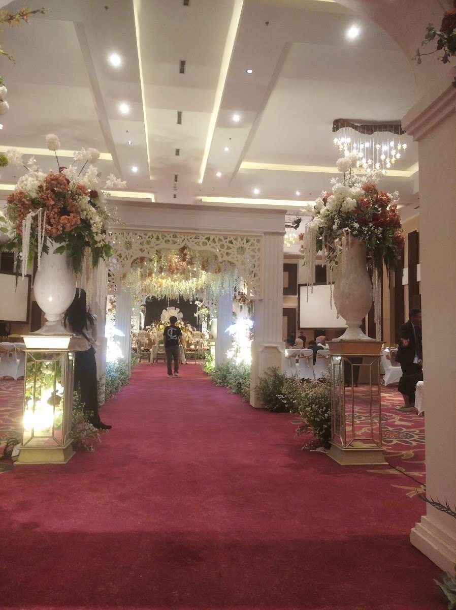 Airy Decoration