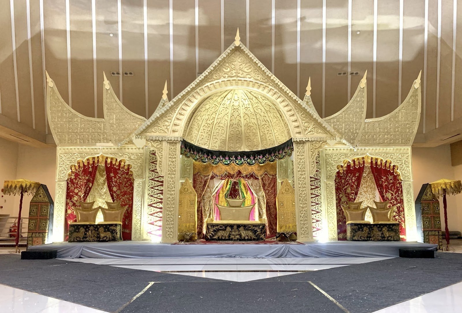 Ajisaka Decoration