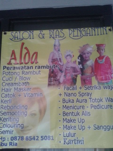 Alda salon & rias pengantin / POP ICE BEBE
