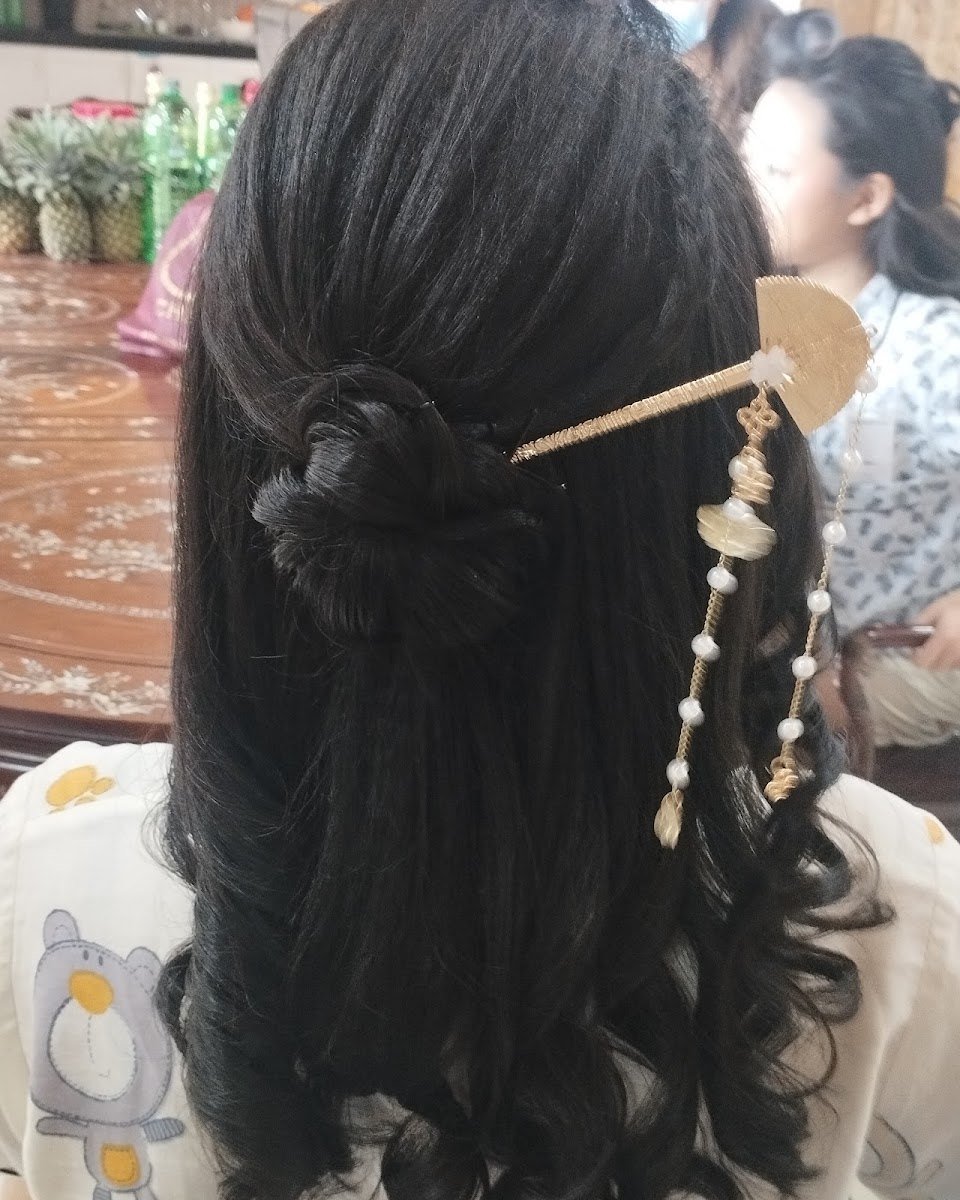 AMABELL SALON dan RIAS PENGANTIN