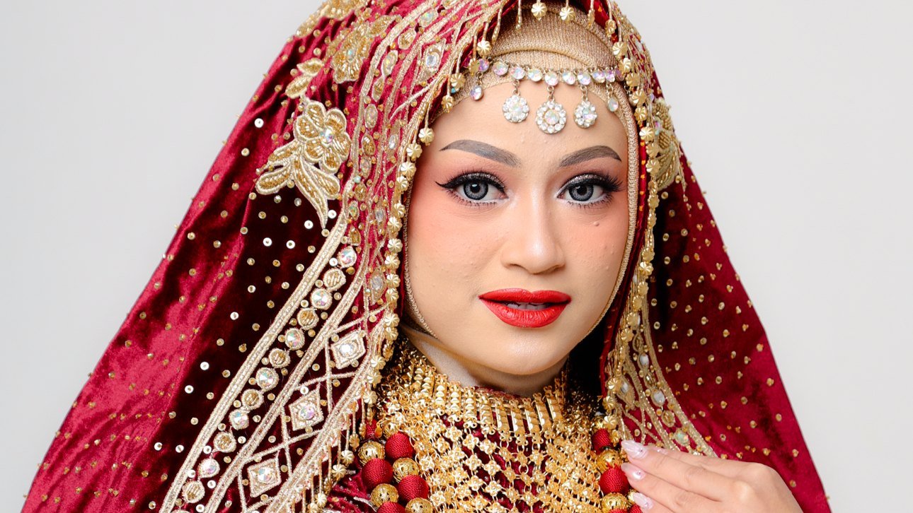 Anggi Makeup (anggi.makeupartist)