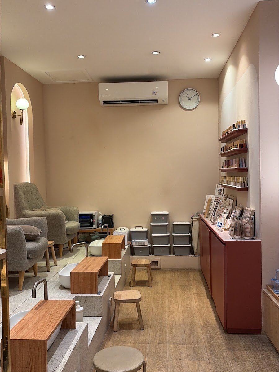 Ashley Beauty Lounge - Bintaro