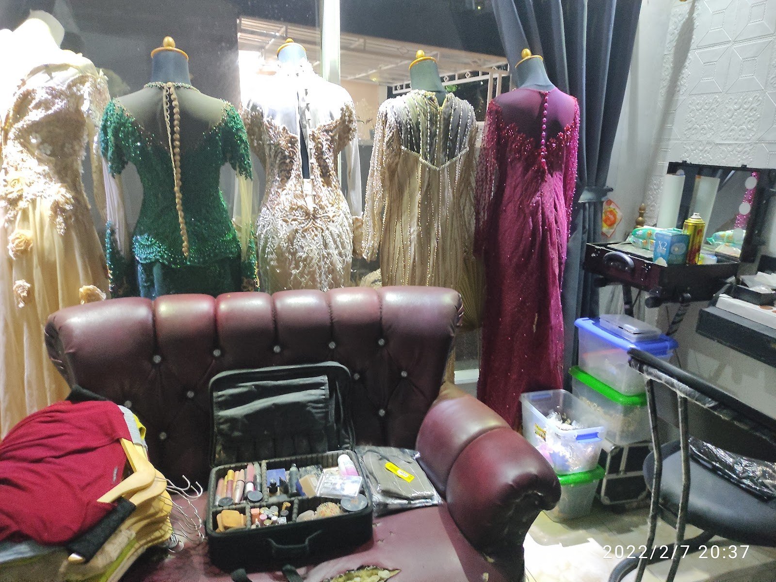 Logo Aulia Salon