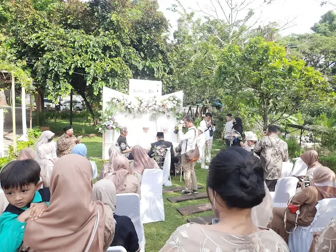 Darmawan Park Suites Hotel