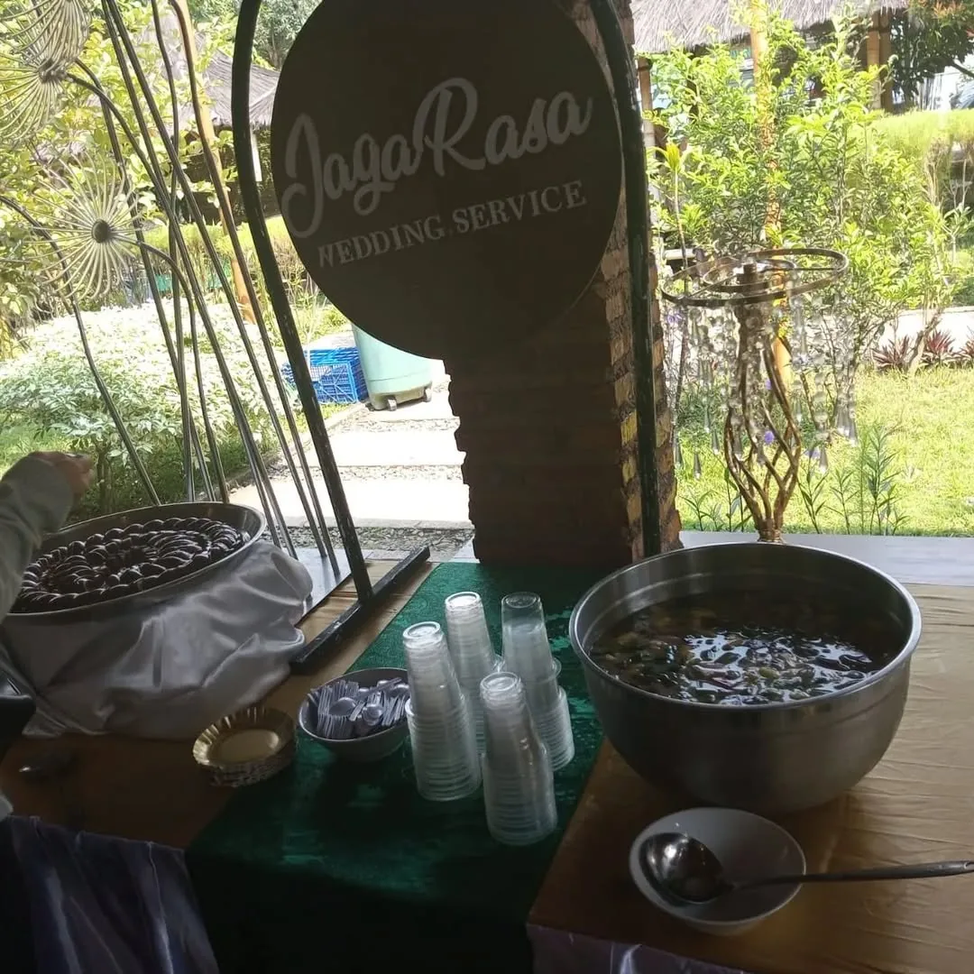 Logo De Jati Coffee Garden