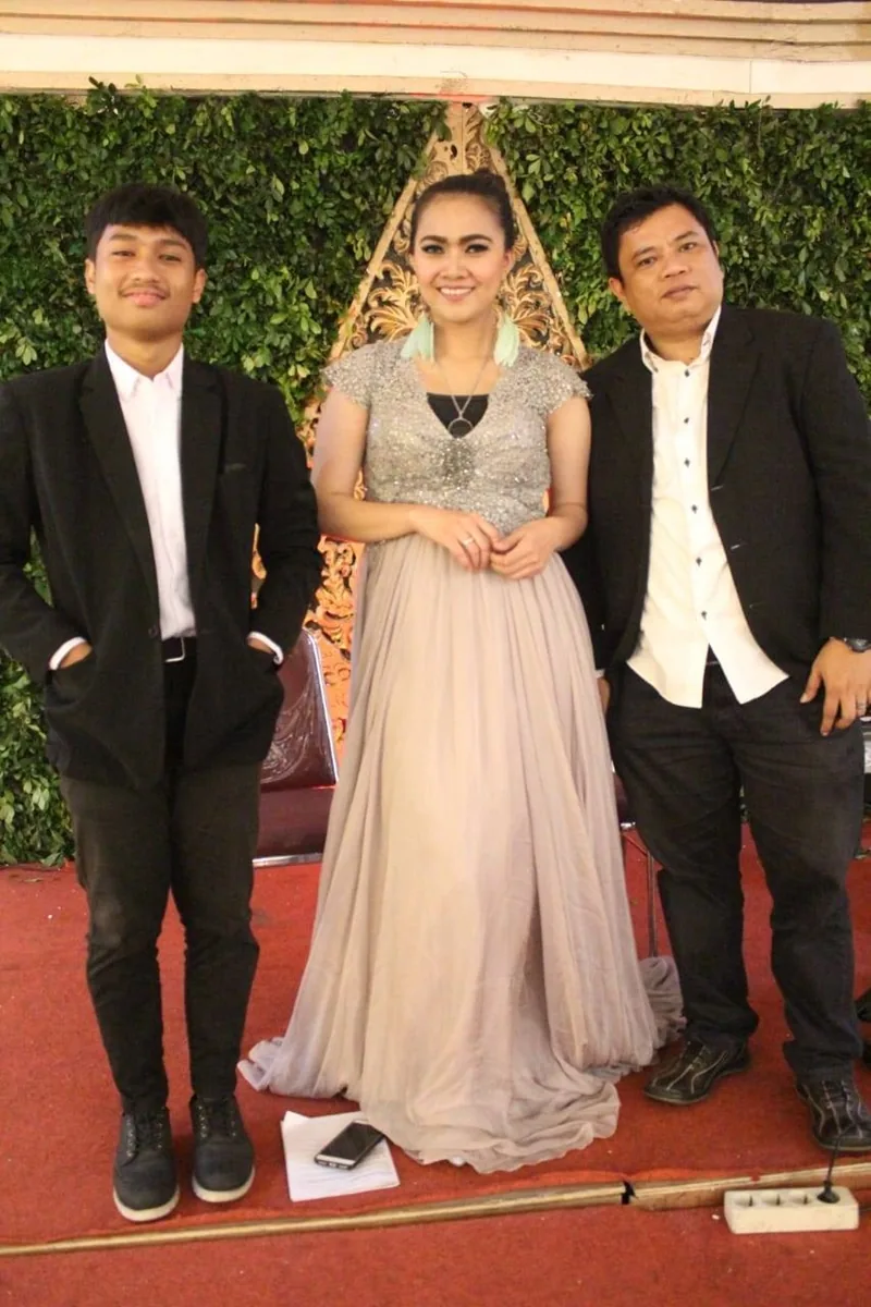 Dewwi Entertainment - Foto 1