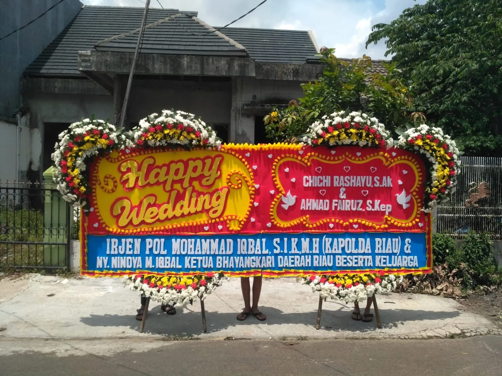 Bunga Papan Happy Wedding