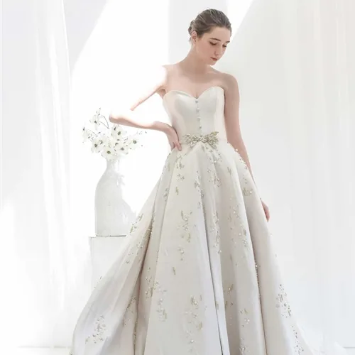 Logo Enchanted Gown & Bridal