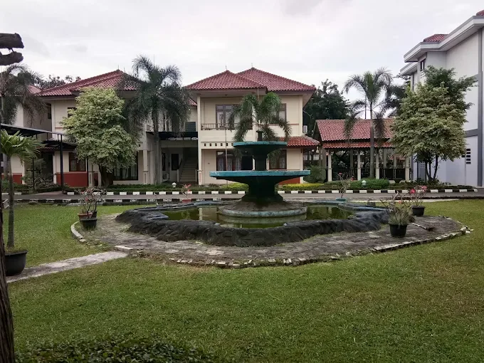 Logo Gedung IPDN Cilandak