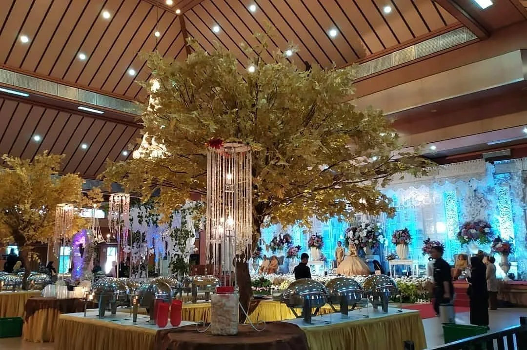Graha Pariwisata Surabaya - Foto 1