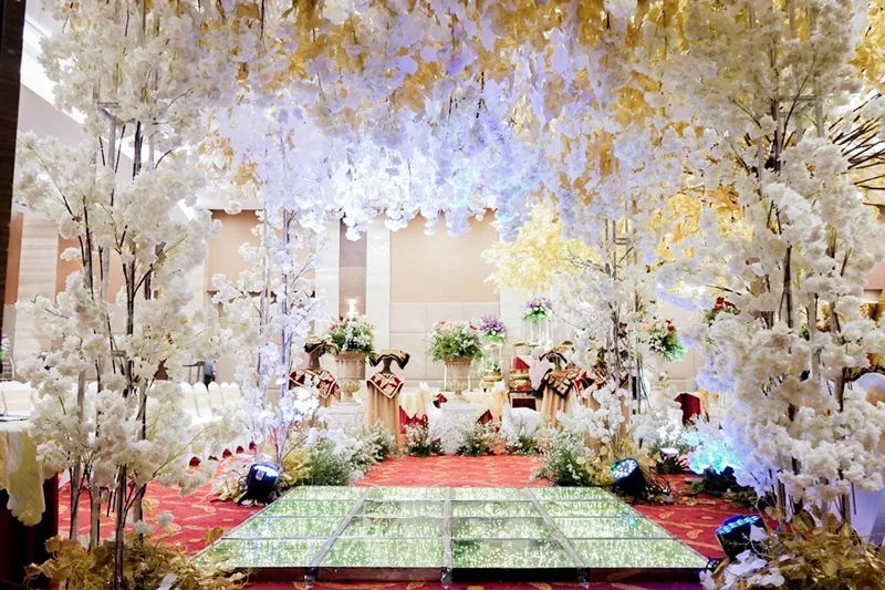 Heroca Ballroom Graha Mandiri - Foto 1