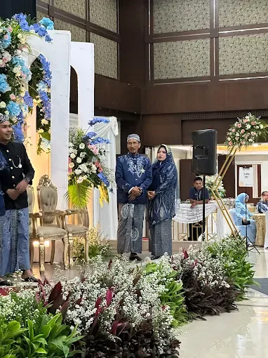 Masjid Husnul Khotimah Mampang - Foto 4