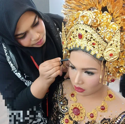 Mua Vy Dini
