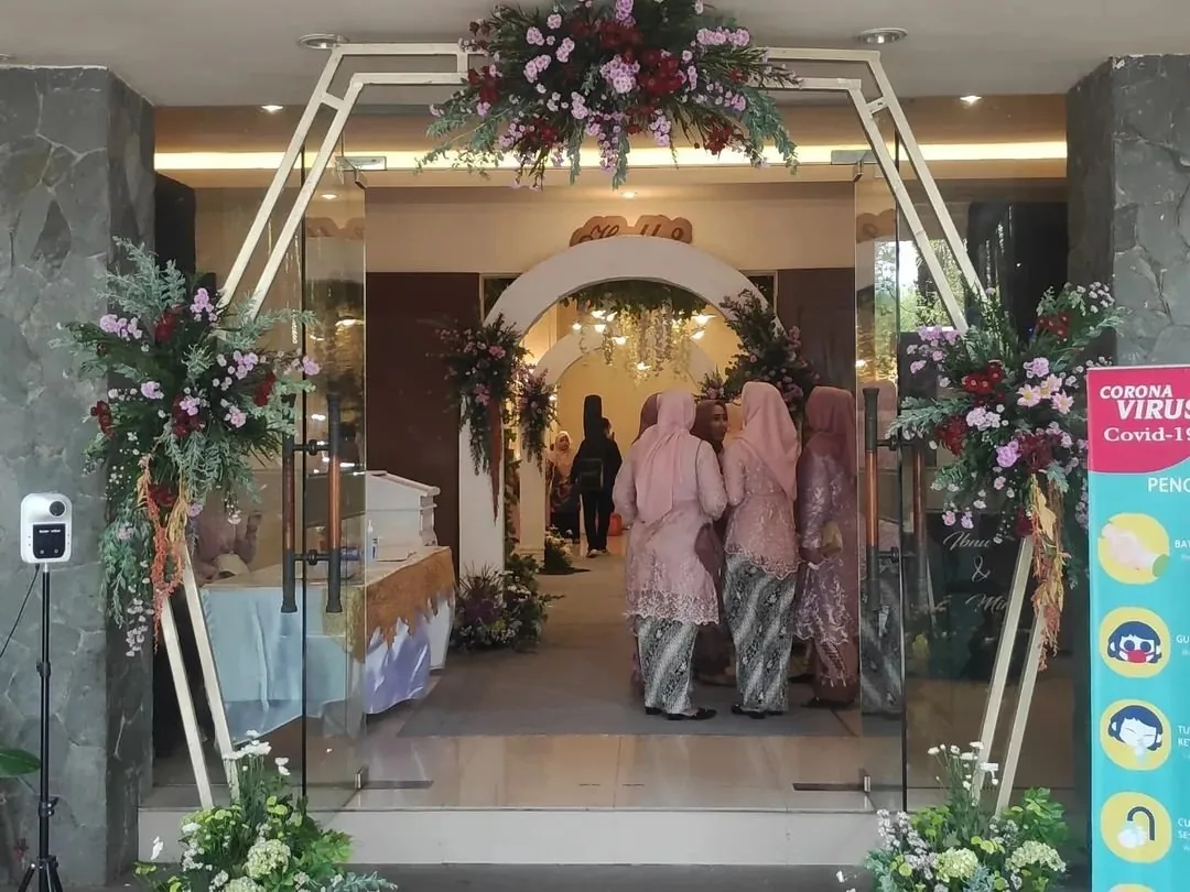 Narita Hotel Surabaya - Foto 4