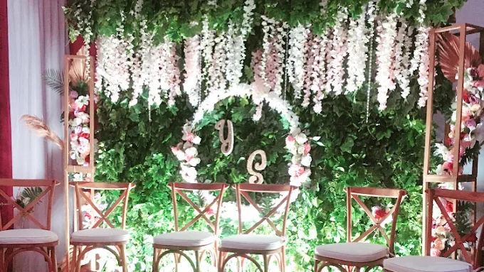 Queen Backdrop & Catering