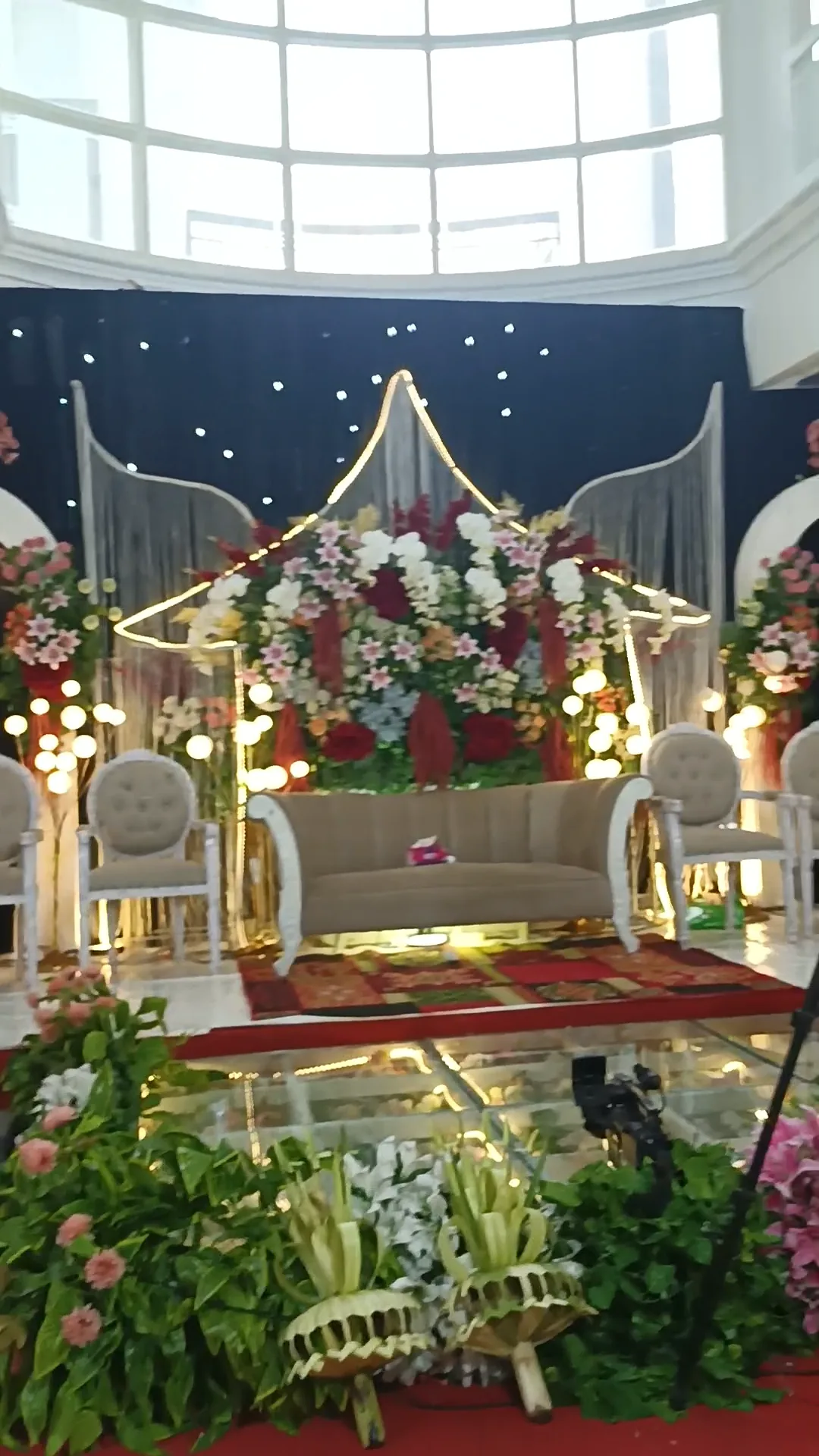 Logo Rumah Putih Wedding Gresik