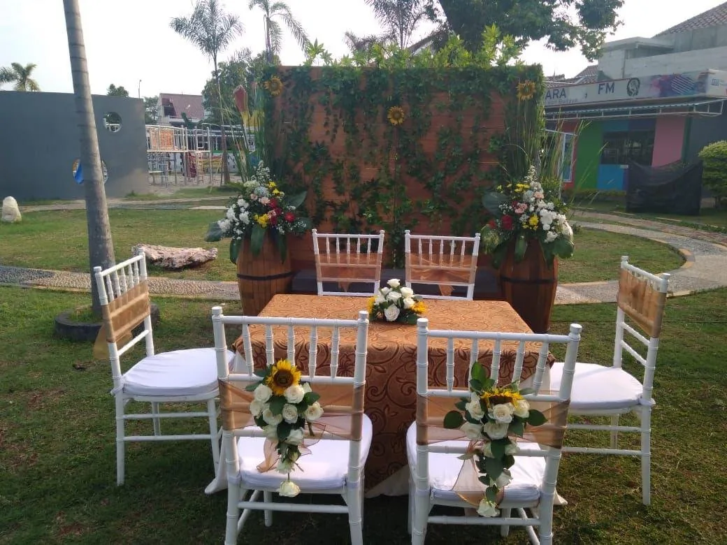 Saung Engkong Ano - Foto 1