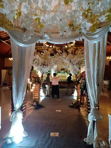 Logo Savero Hotel Depok