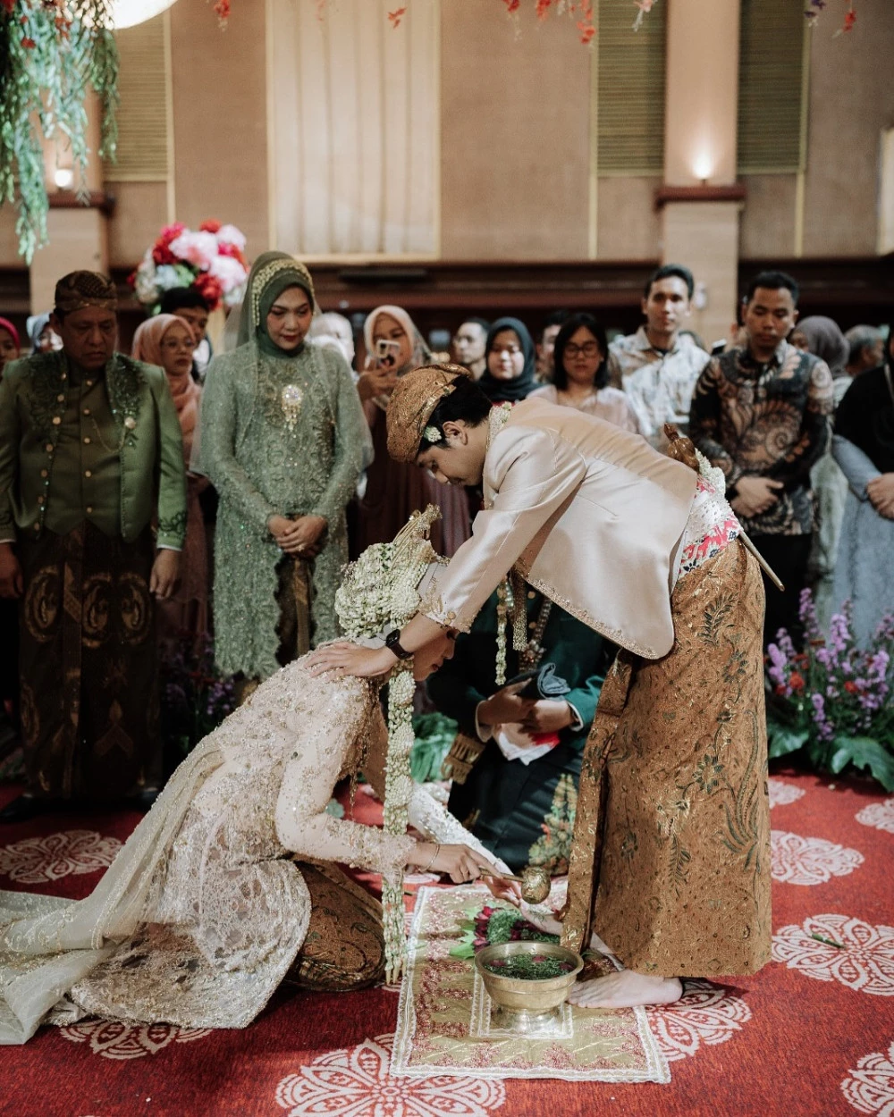 Paket Pernikahan All-in vs Paket Kustom: Mana yang Cocok untuk Kamu?