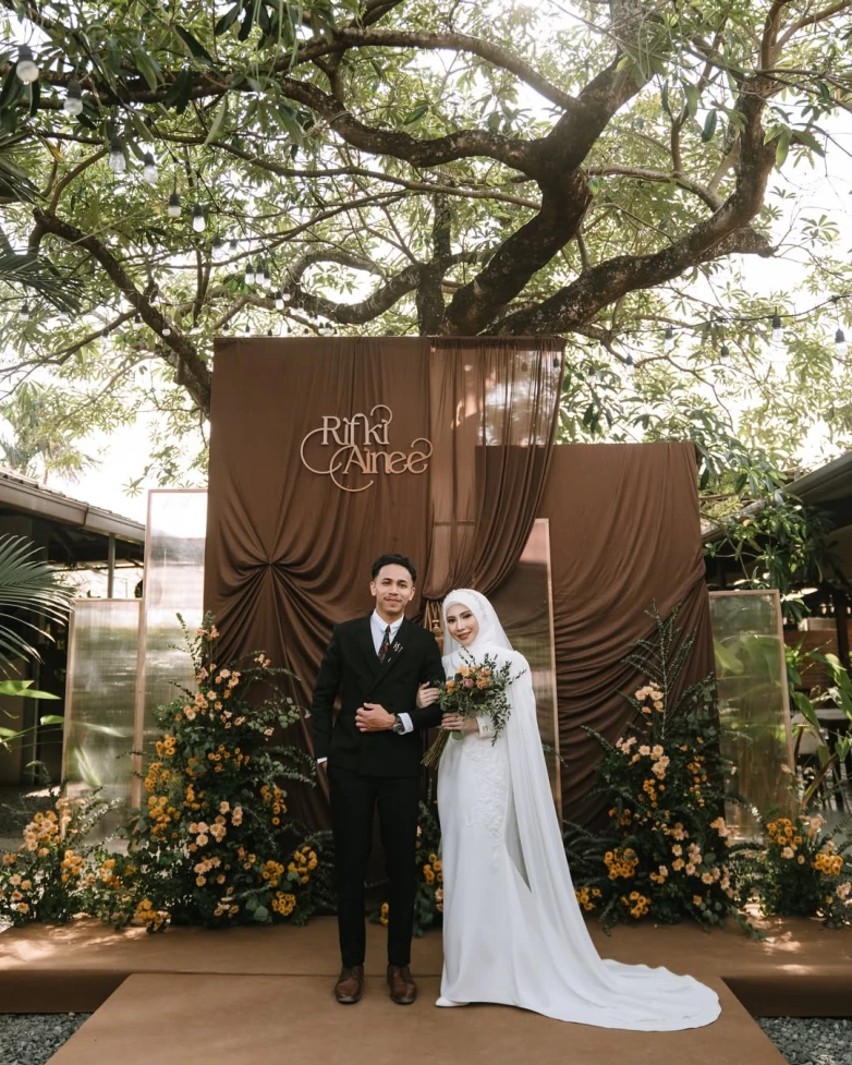 dekorasi pernikahan minimalis